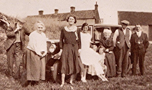 Tuddenhams outside White House